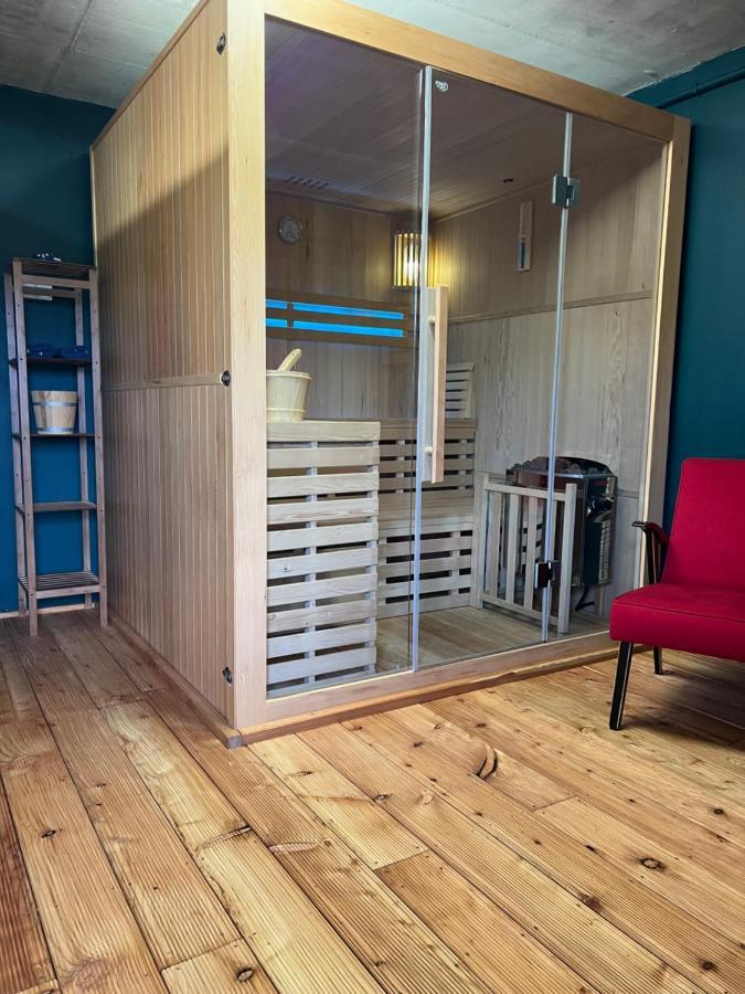 Houten Vakantiewoning "Reisnaarpolen" Royaal Ontbijt, Sauna En Hottub Czarna Góra المظهر الخارجي الصورة