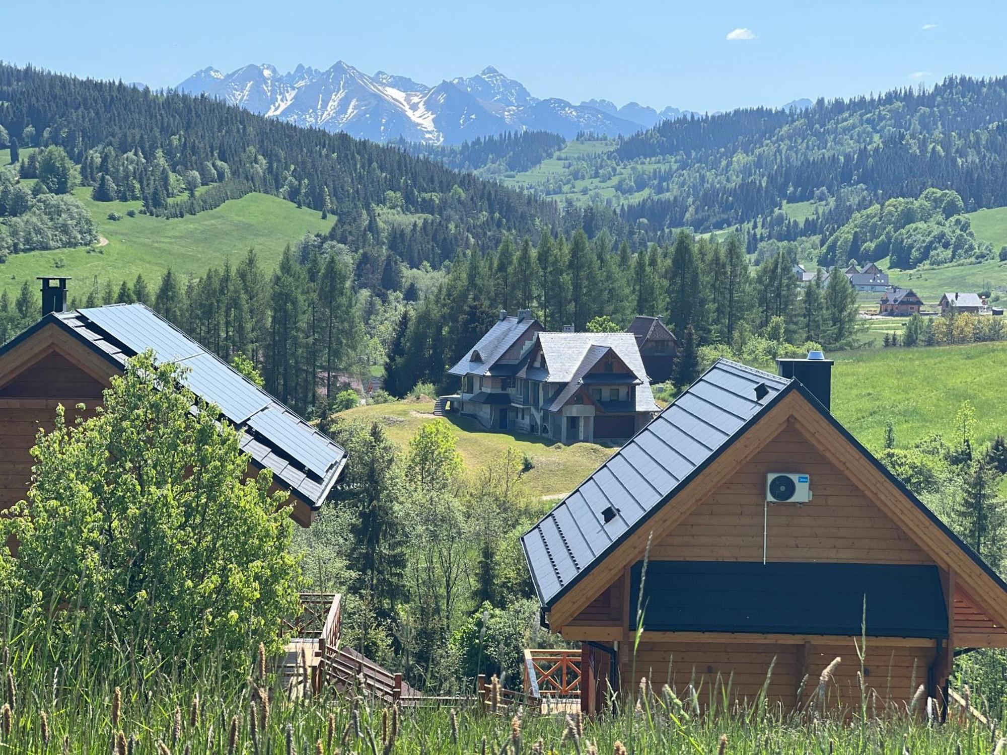 Houten Vakantiewoning "Reisnaarpolen" Royaal Ontbijt, Sauna En Hottub Czarna Góra المظهر الخارجي الصورة