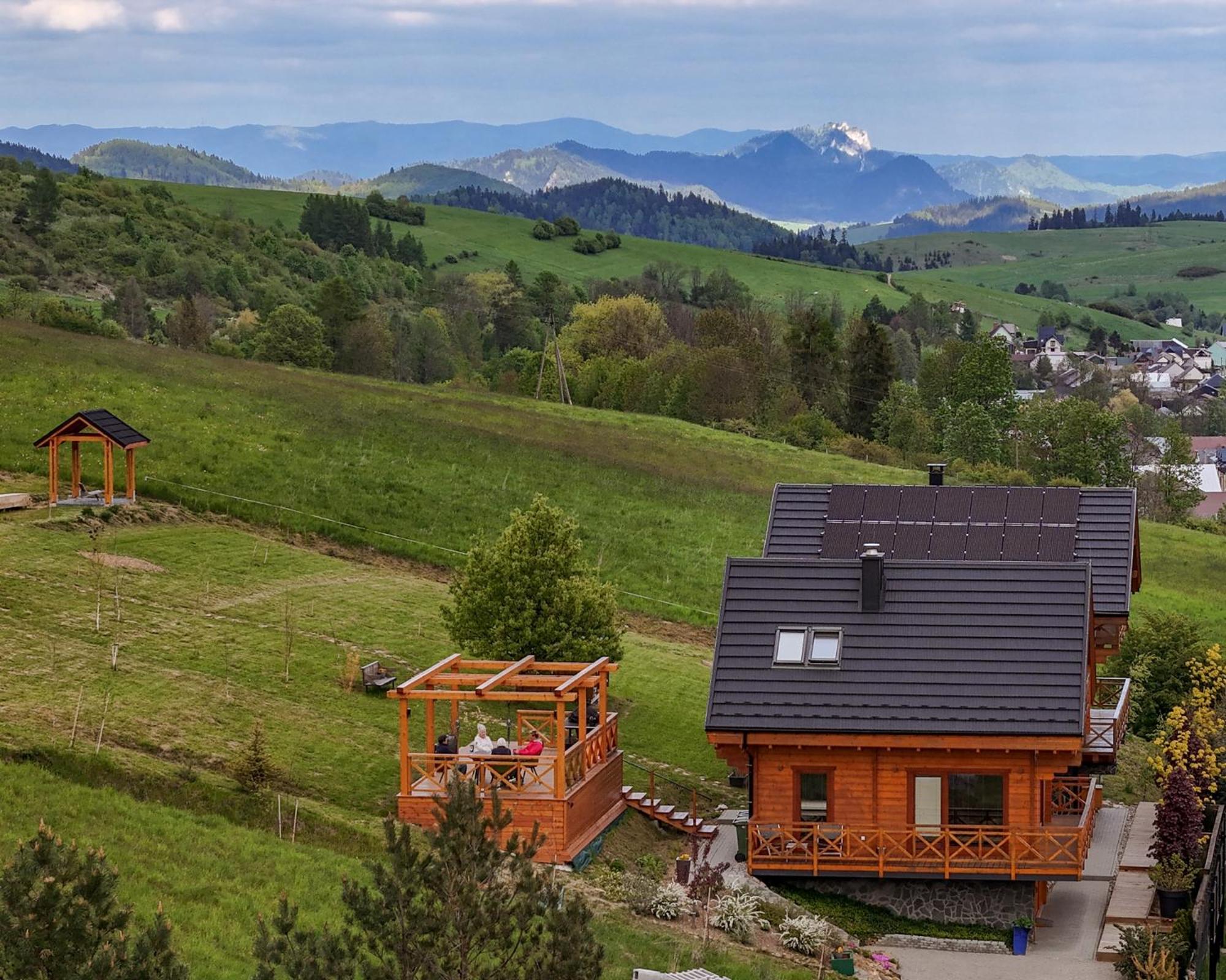 Houten Vakantiewoning "Reisnaarpolen" Royaal Ontbijt, Sauna En Hottub Czarna Góra المظهر الخارجي الصورة
