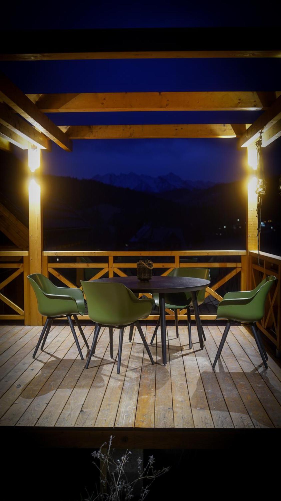 Houten Vakantiewoning "Reisnaarpolen" Royaal Ontbijt, Sauna En Hottub Czarna Góra المظهر الخارجي الصورة